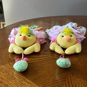 Easter baby chick wall hanging decor set of 2